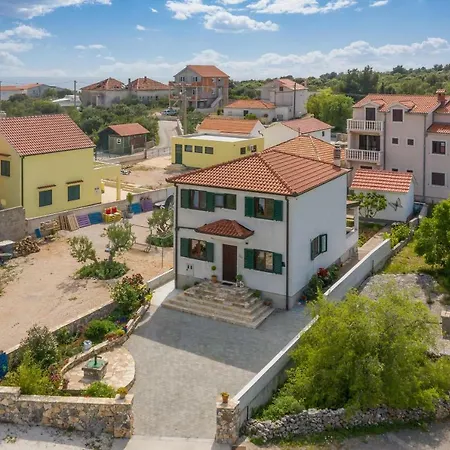 Villa Sunshine *